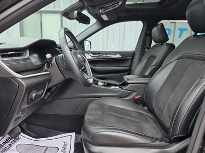 2022 Jeep Grand Cherokee Altitude