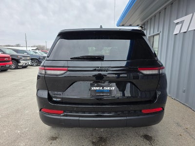 2022 Jeep Grand Cherokee Altitude