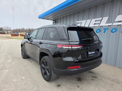 2022 Jeep Grand Cherokee Altitude