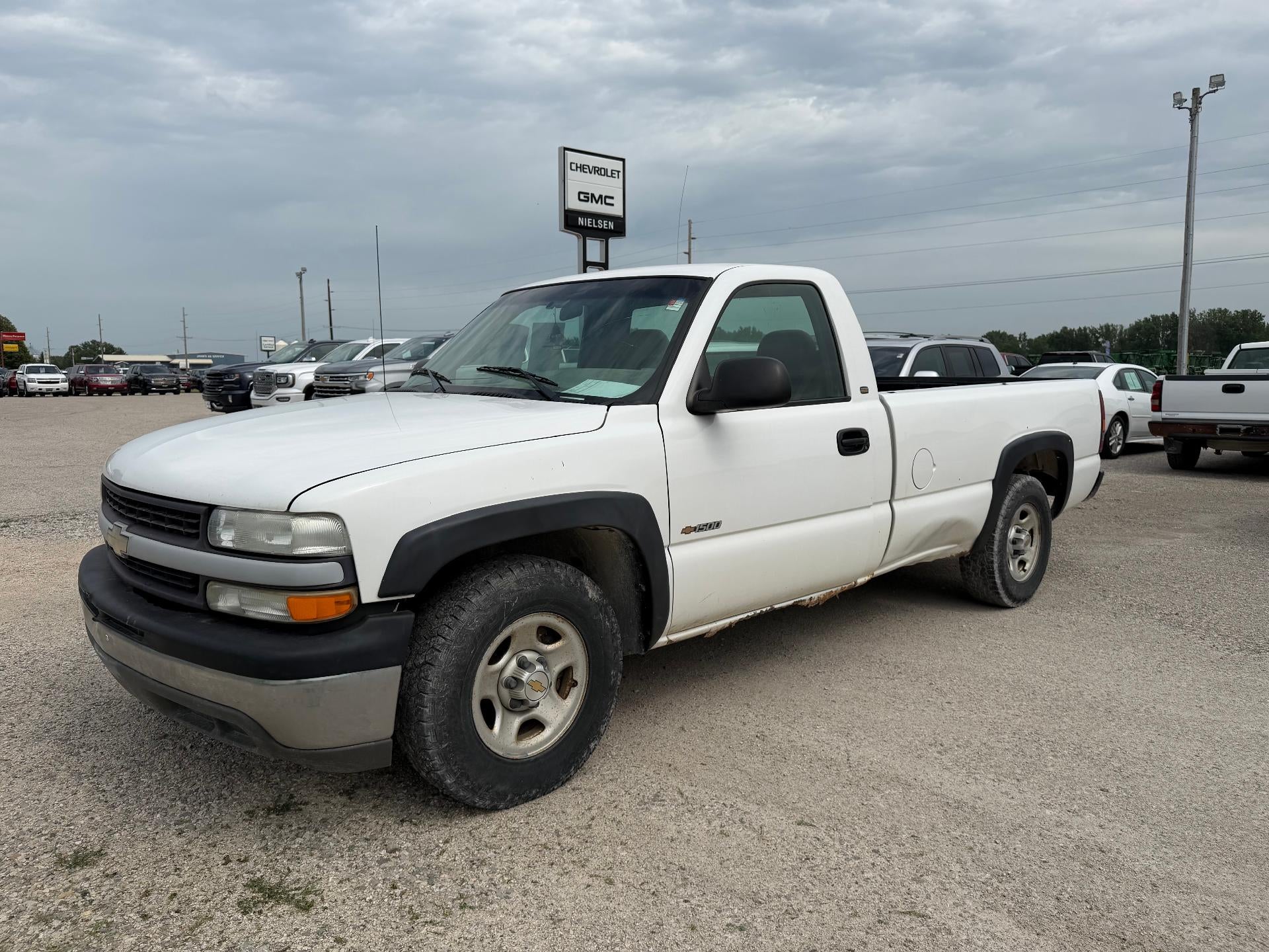 2001 Chevrolet Silverado 1500 Base