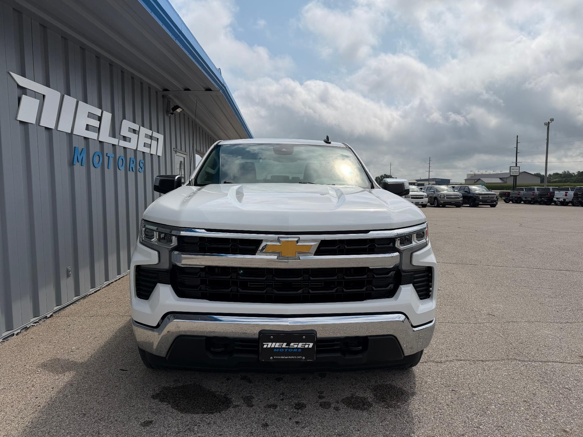 2023 Chevrolet Silverado 1500 LT (2FL)