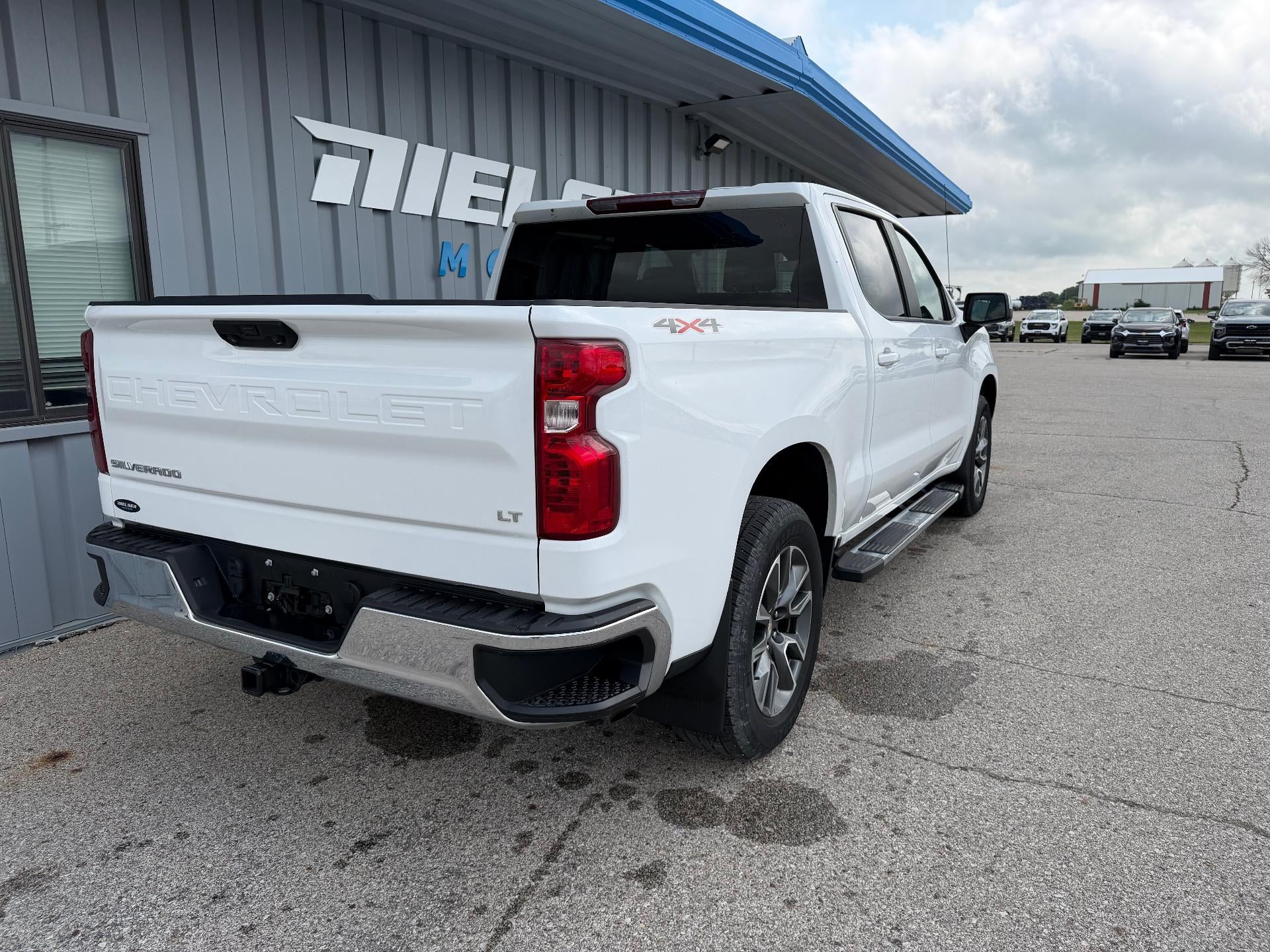 2023 Chevrolet Silverado 1500 LT (2FL)