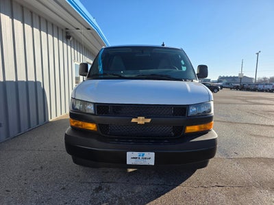 2025 Chevrolet Express Cargo 3500 WT
