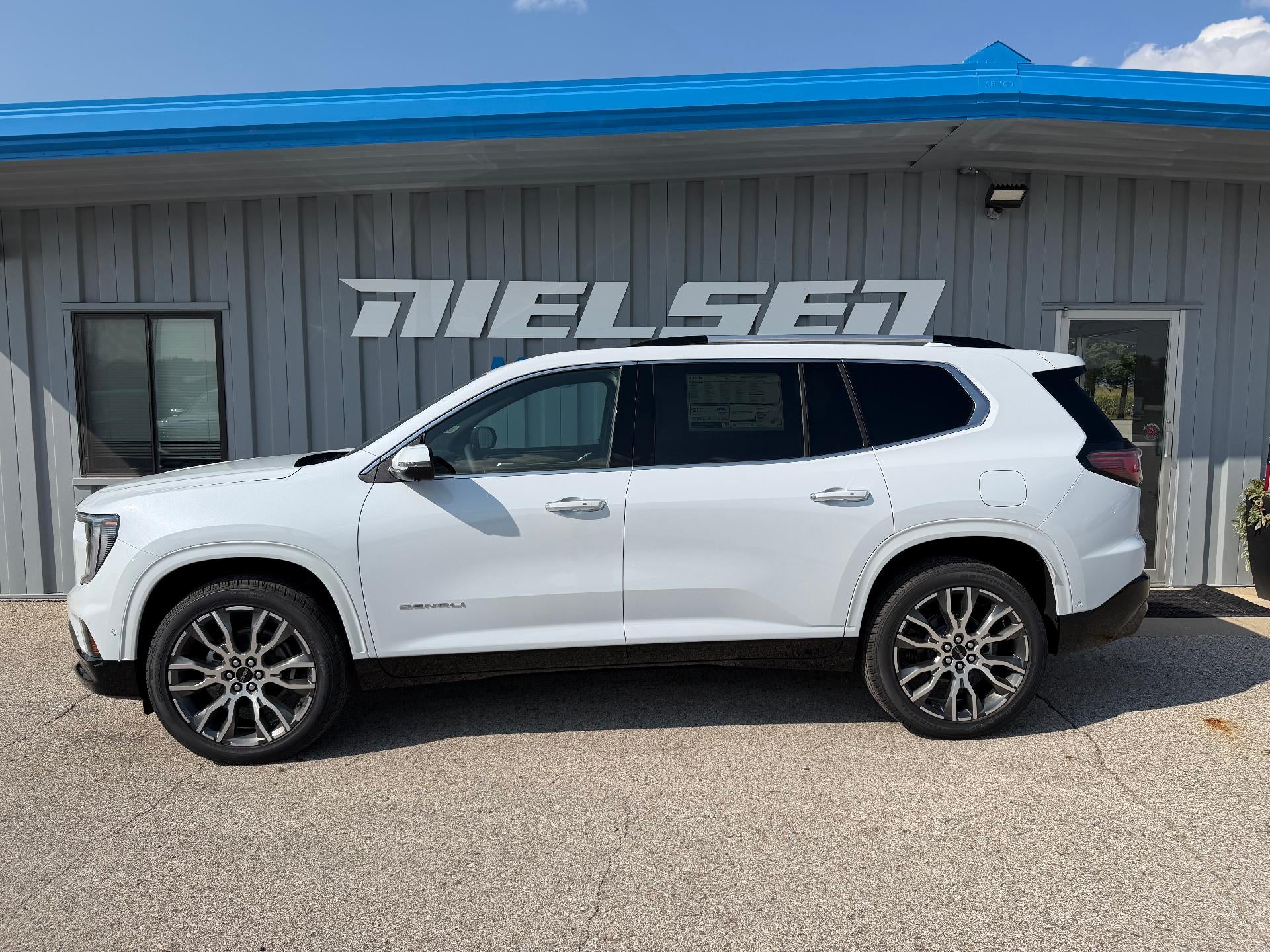 2027 GMC Acadia Denali Ultimate