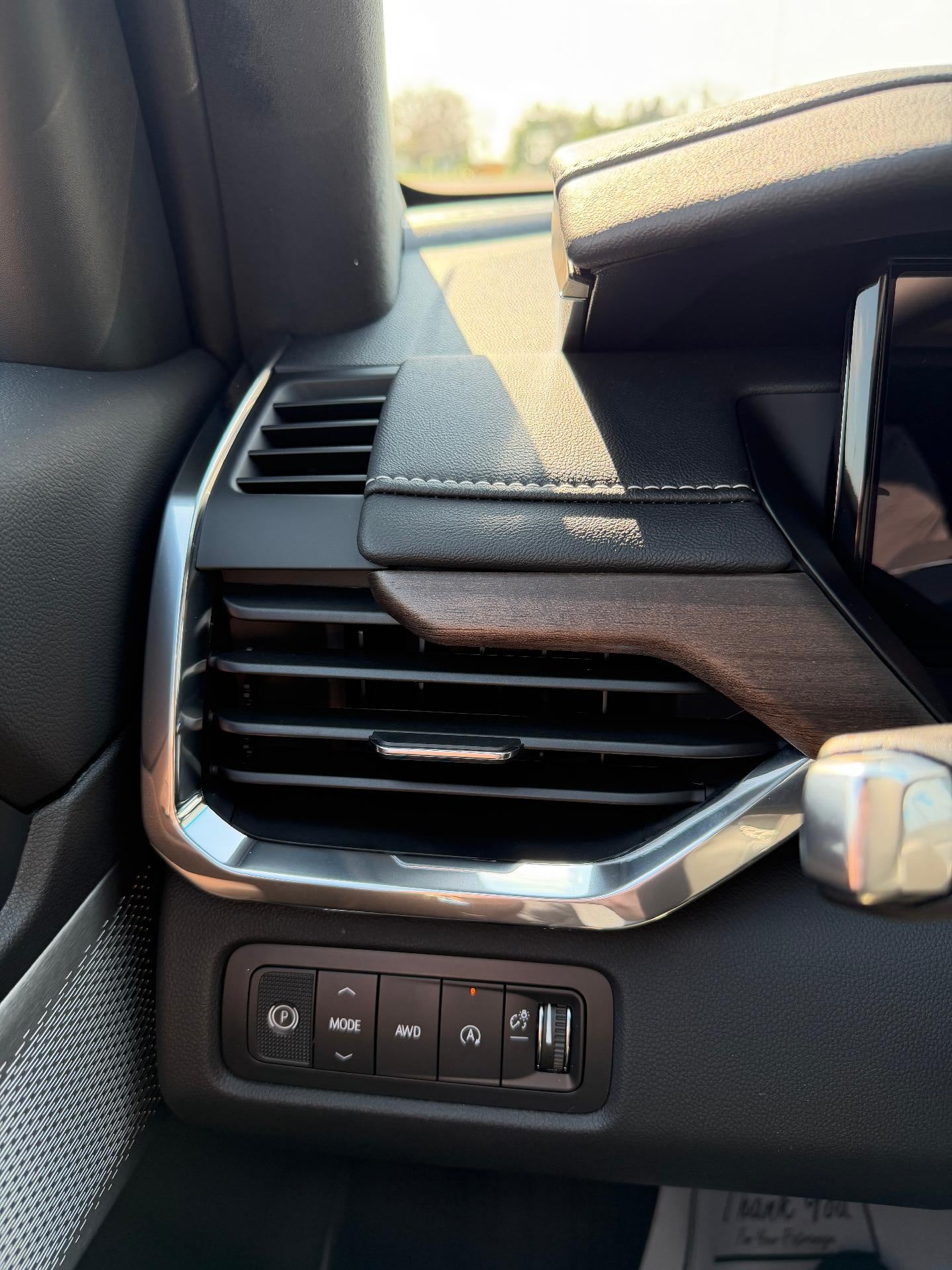2027 GMC Acadia Denali Ultimate