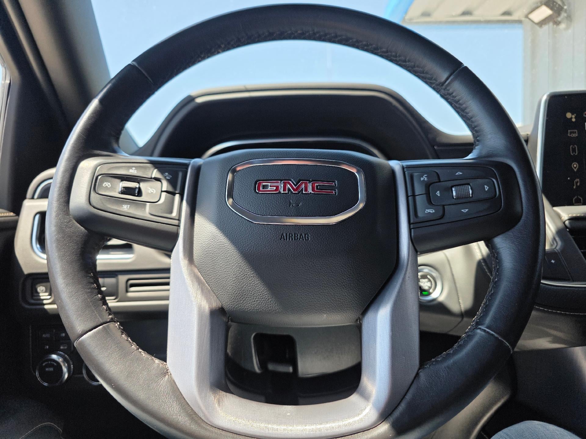 2023 GMC Yukon XL SLT