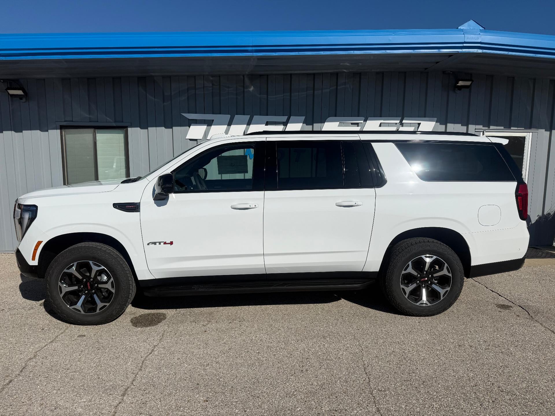 2027 GMC Yukon XL