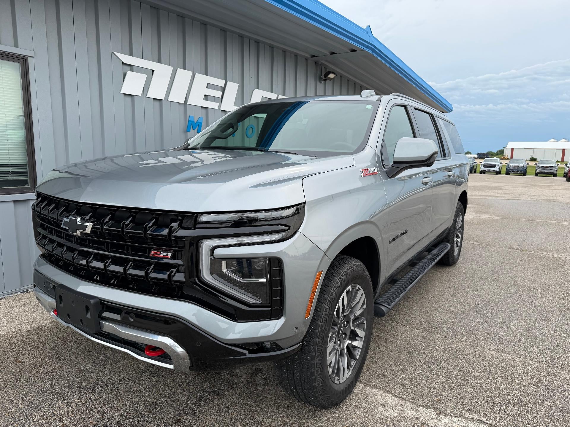 2025 Chevrolet Suburban Z71