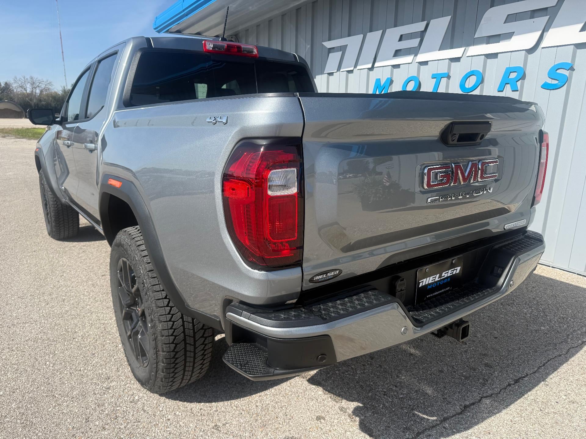 2026 GMC Canyon Elevation - Photo 6