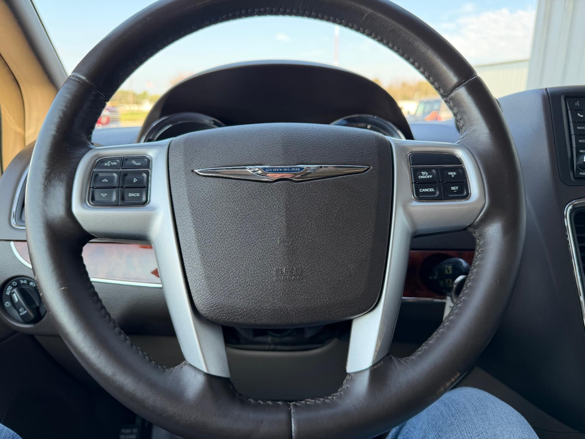 2016 Chrysler Town & Country Touring