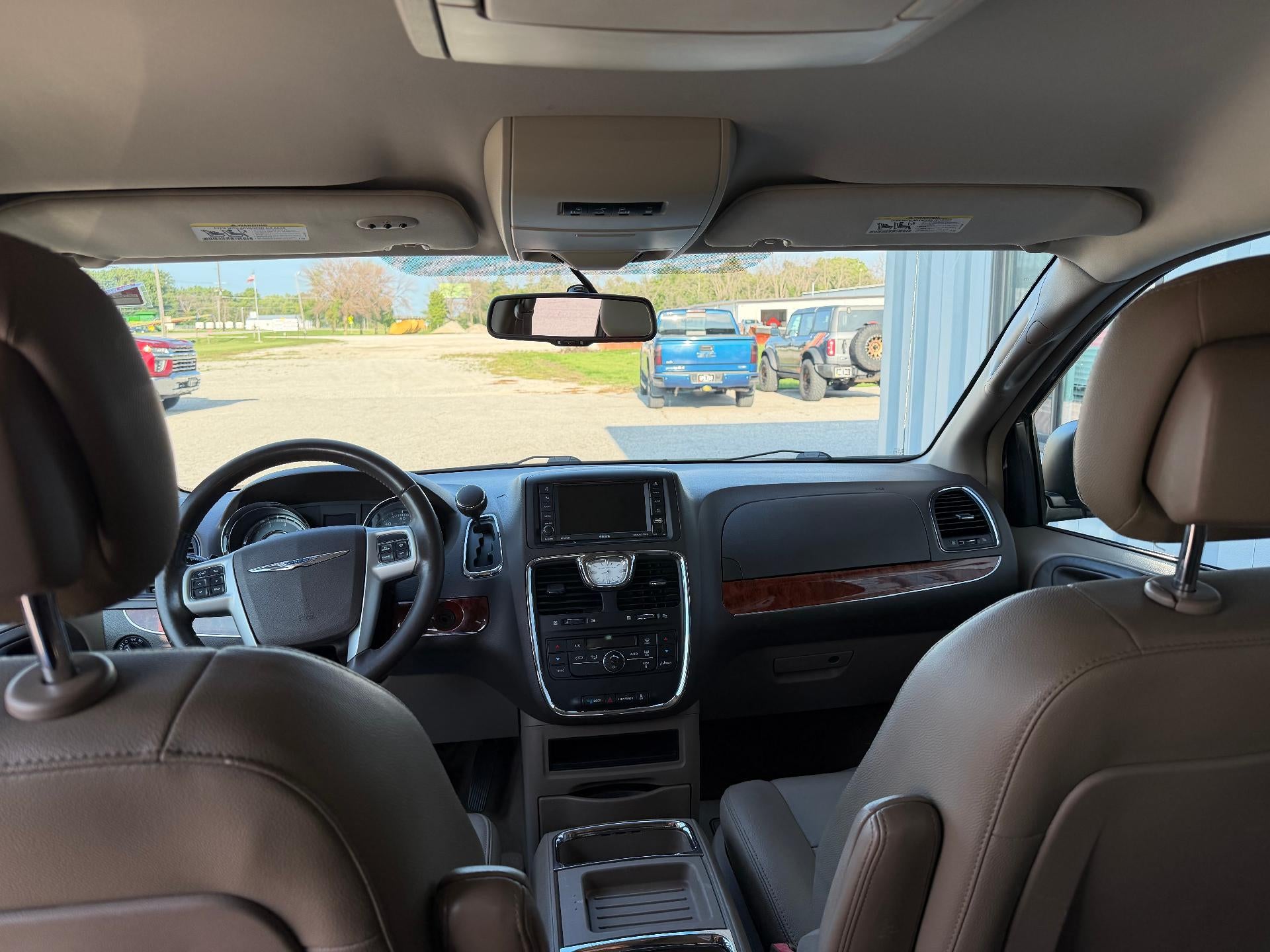 2016 Chrysler Town & Country Touring