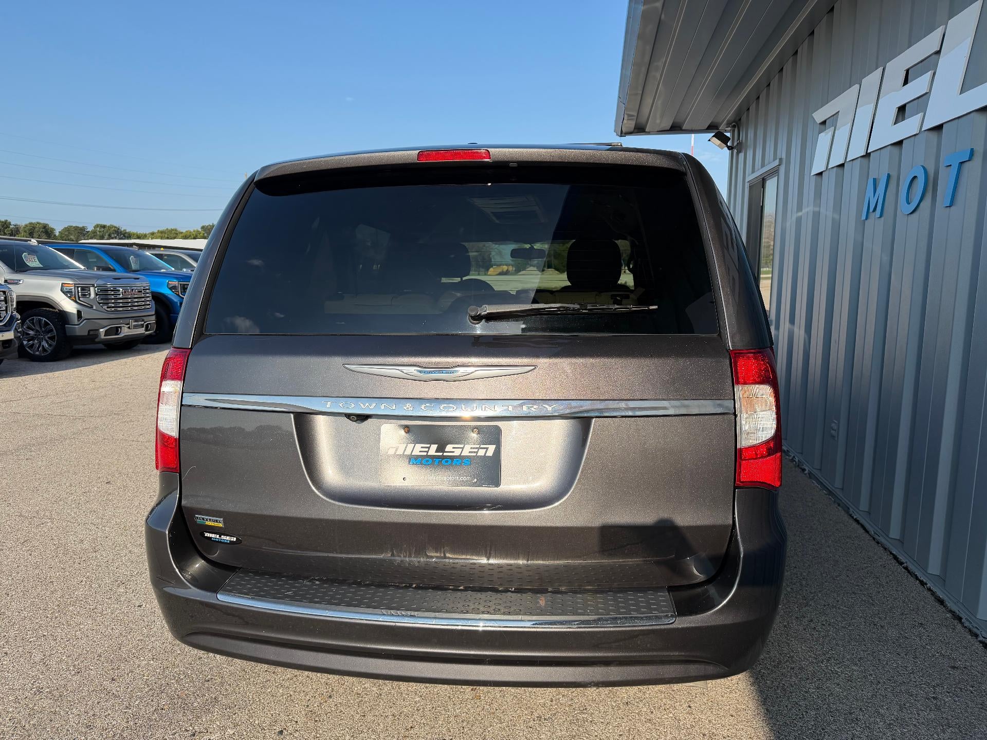 2016 Chrysler Town & Country Touring
