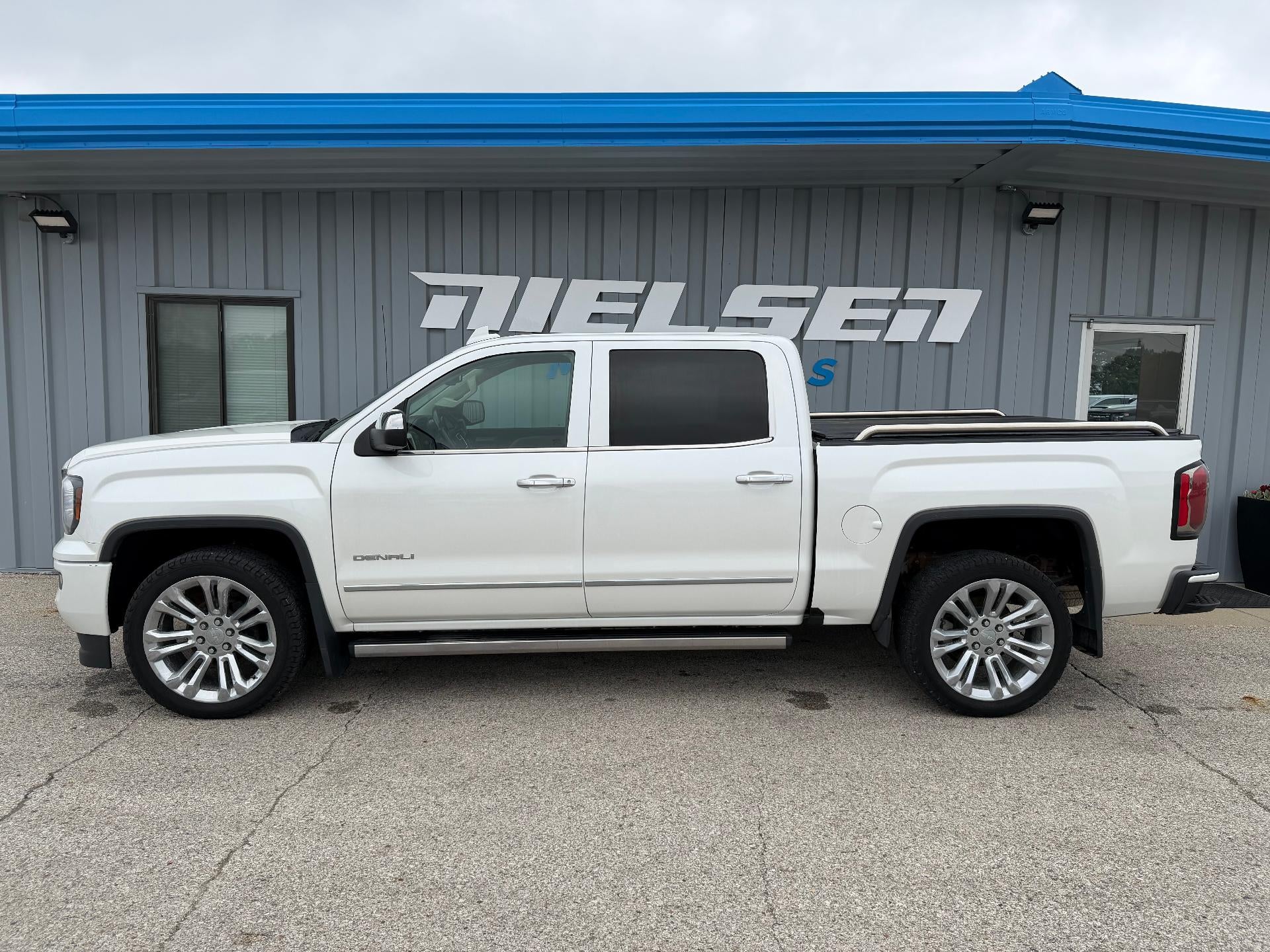 2016 GMC Sierra 4WD Crew Cab Short Box's photo