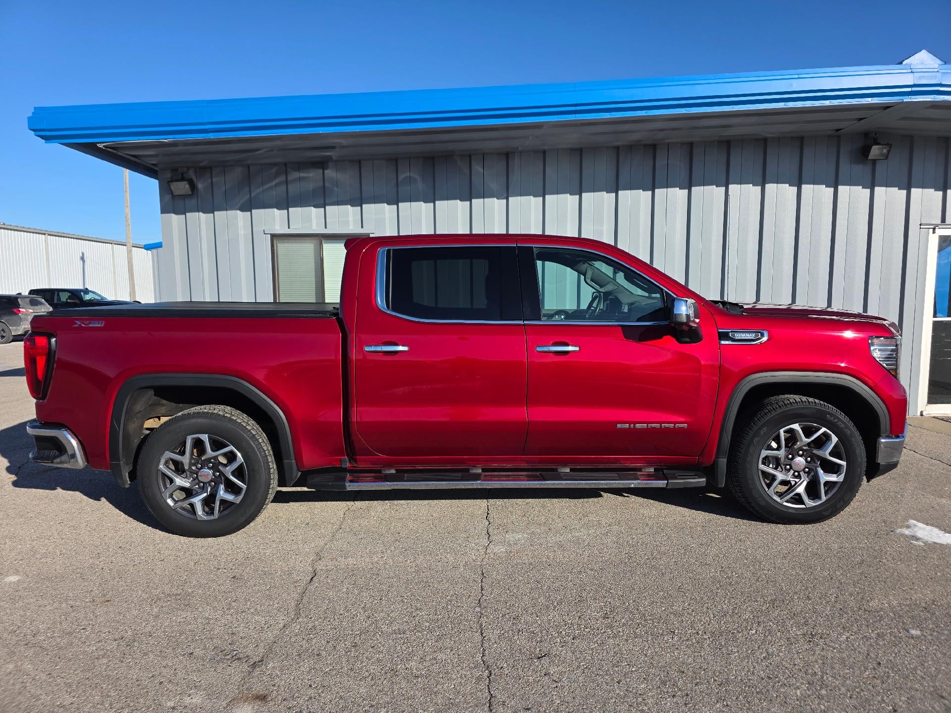 2023 GMC Sierra 1500 SLT