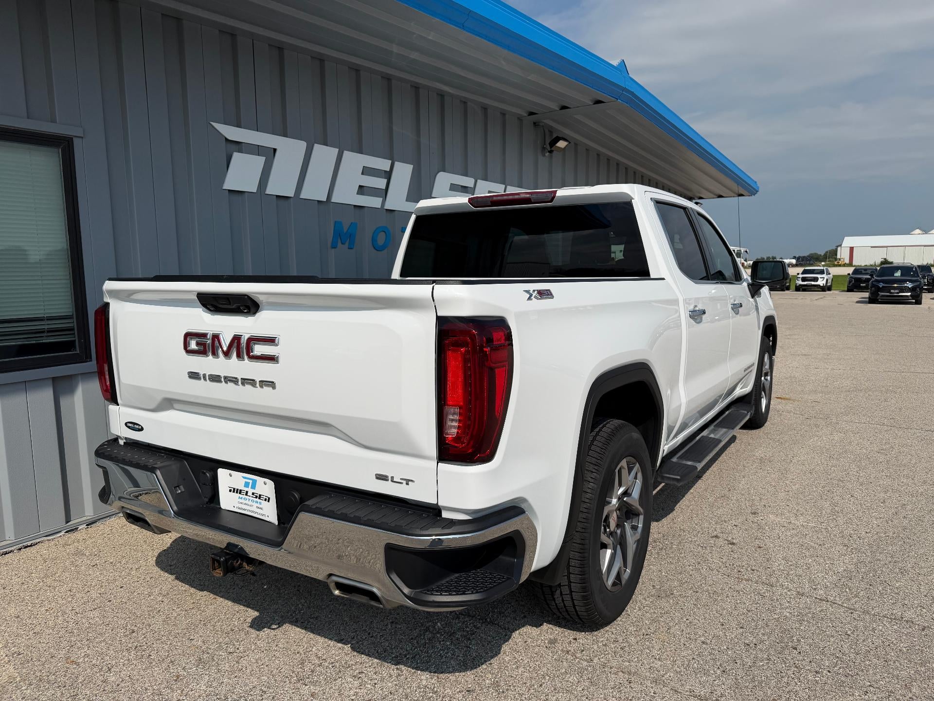 2023 GMC Sierra 1500 SLT