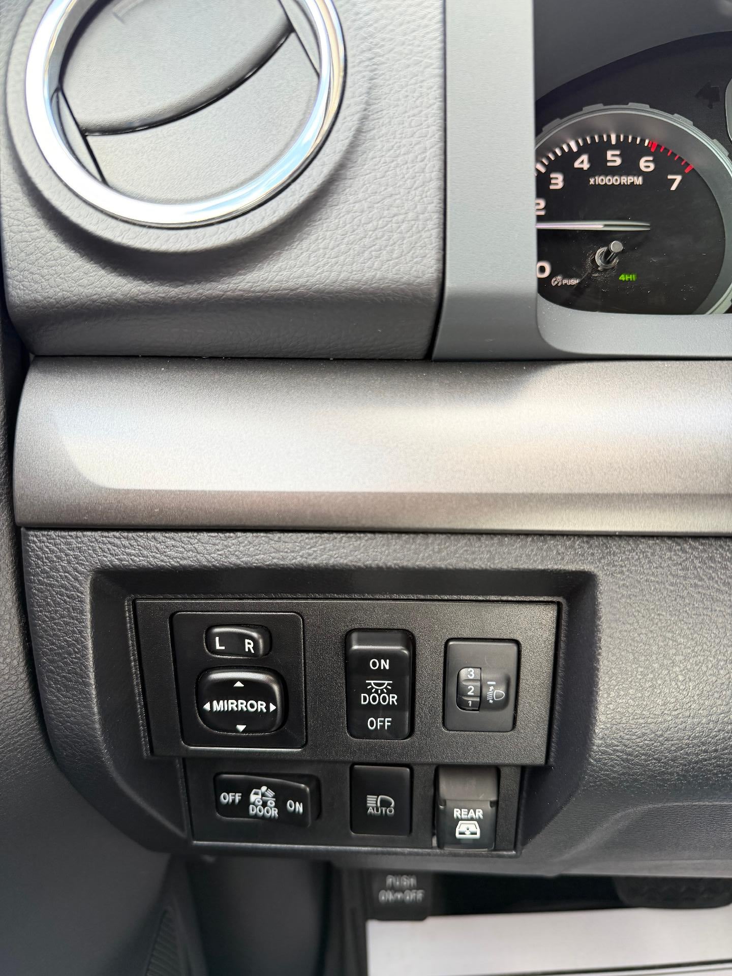 2020 Toyota Tundra 4WD SR5