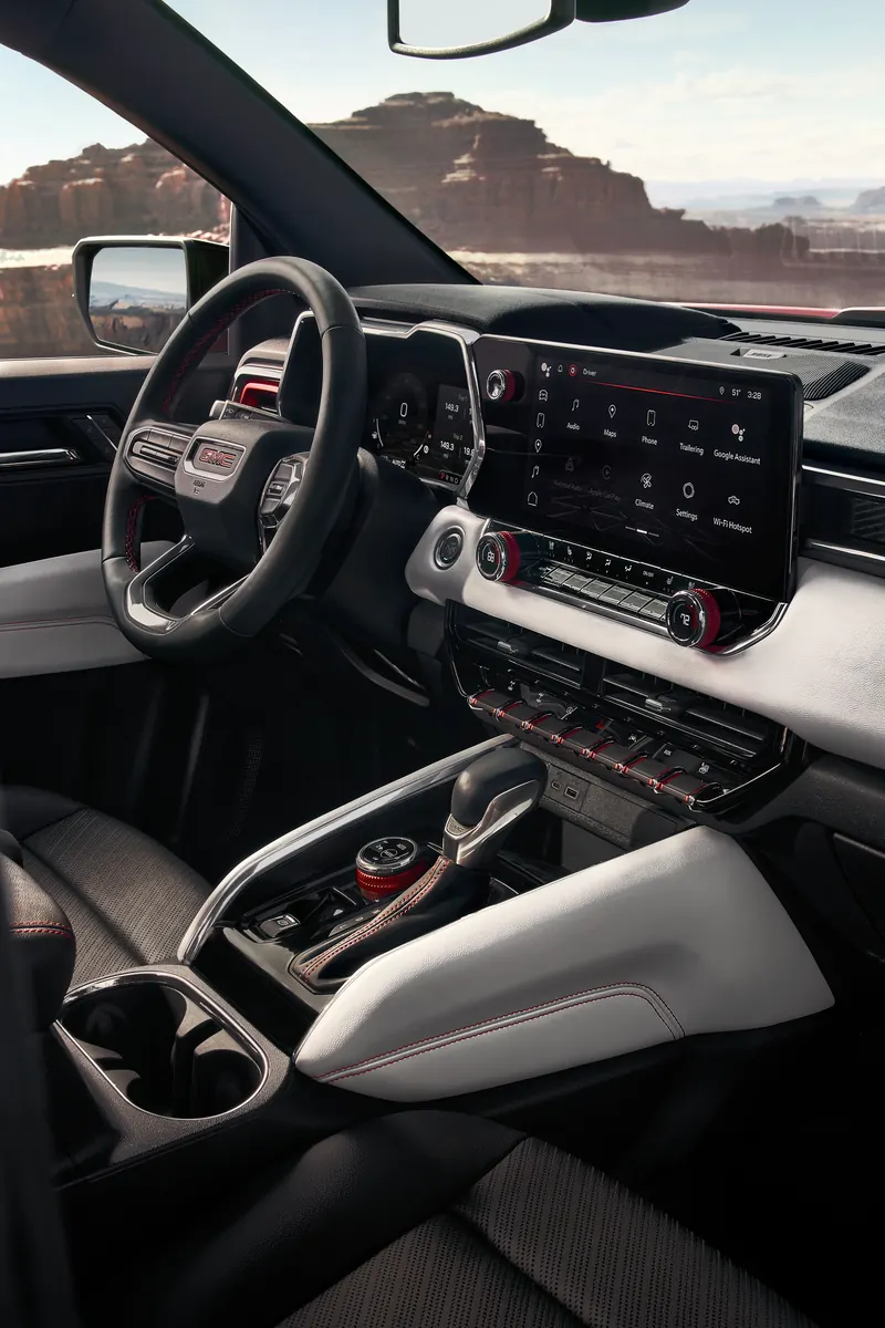 2026 GMC Canyon infotainment system at Nielsen Motors in HUMBOLDT IA